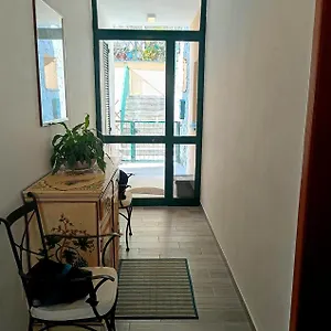 https://lovely-studio-with-garden.hotelitalianriviera.com