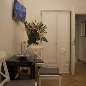 https://leoncino-36-apartments-in-rome.it-romehotels.com