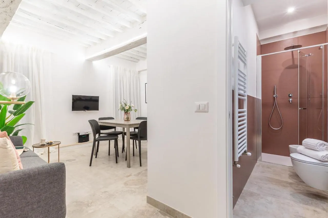 Apartment Lady Glam Siena Central